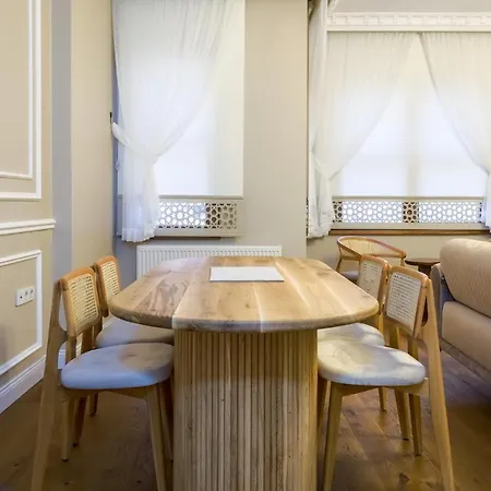 Chic Flat 10 Min To Goldenhorn In Fatih *